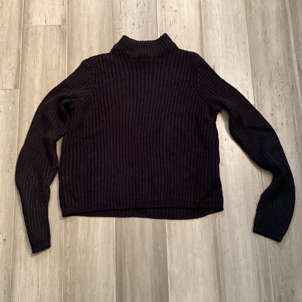 H&M Divided Black Ribbed Cropped Sweater, Size S